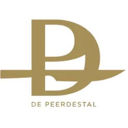 Logo van De Peerdestal met gestileerde letters in goud.
